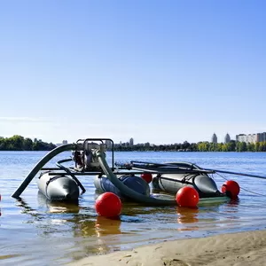 Мини земснаряд для очистки водоёмов