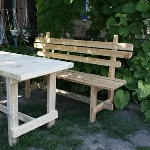 стіл садовий з дерева