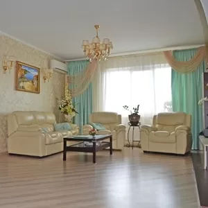 Продается  3 комнатная квартира  с прекрасным видом на р. Днепр