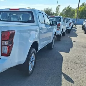 Повнопривідний пікап ISUZU D-MAX