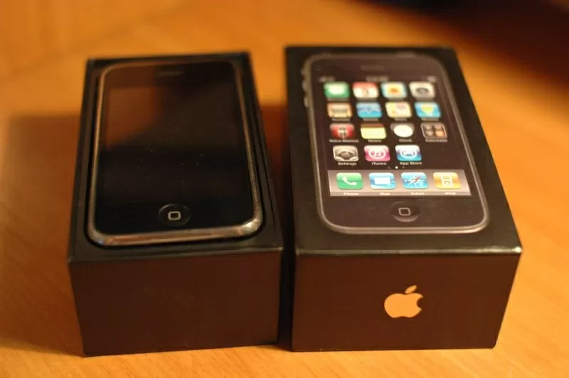 Iphone 3 G  8GB полн. комплект состояние идеальное 2