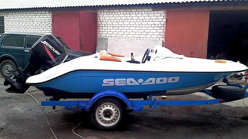 Продам лодку SEA-DOO выпуск 2004год  500кг  5 чел