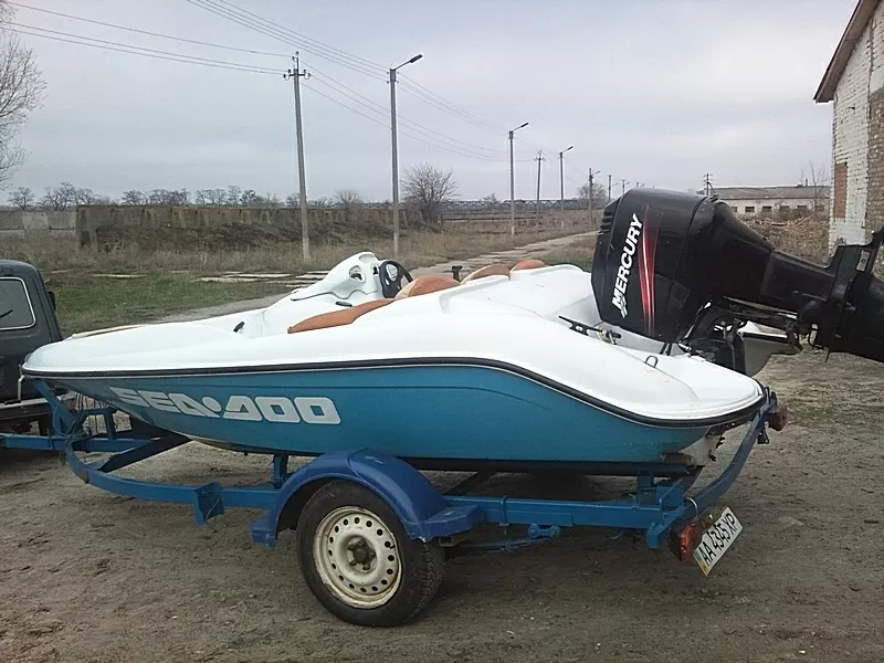 Продам лодку SEA-DOO выпуск 2004год  500кг  5 чел 2