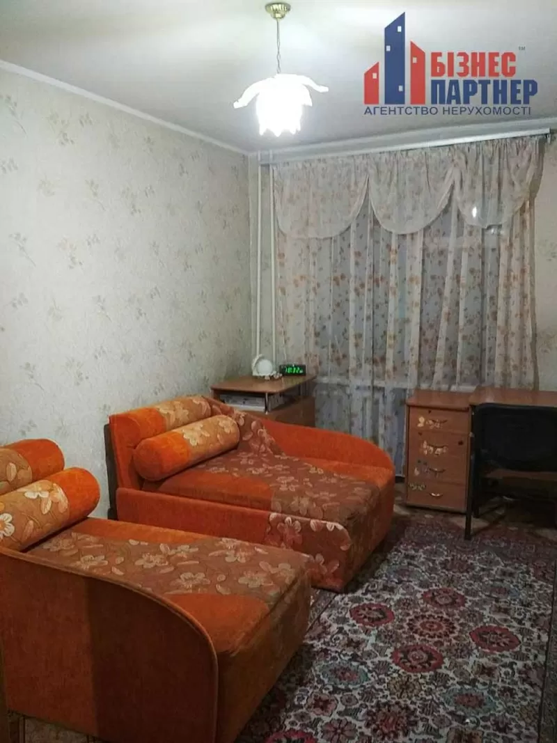 Продается 4-х комнатная квартира в районе улиц Грушевского-Надпильна 4