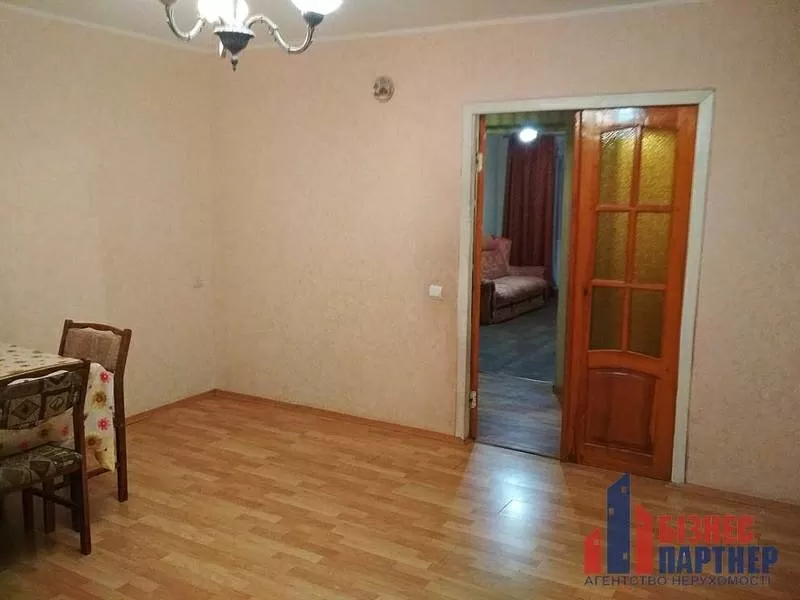 Продается 4-х комнатная квартира в районе улиц Грушевского-Надпильна 10